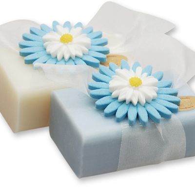 Sheepmilk soap 100g, decorated with a marguerite flower, Classic/'forget-me-not' 