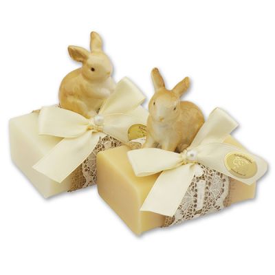 Schafmilchseife eckig 100g dekoriert mit Hase, Classic/Sheabutter 