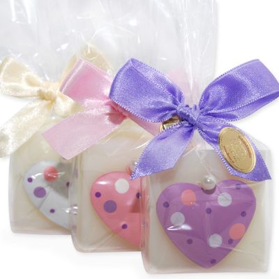 Sheep milk soap quadrat 35g, decorated with a pointted heart  in a cellophane, Classic 