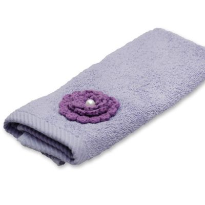 Towel 30 x 50 cm with crocheted flower 