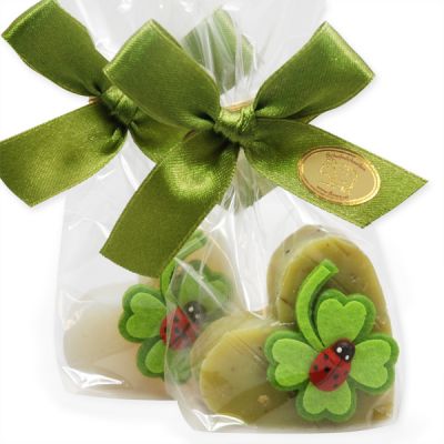 Sheep milk heart soap 23g decorated with a cloverleaf in a cellophane, Classic/verbena 