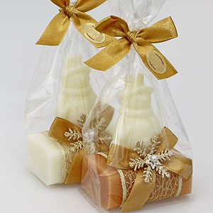 Sheep milk soap 100g, decorated with a soap snowman 40g in a cellophane, Classic/quince 